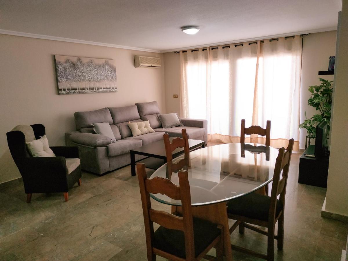 Apartamentos Deluxe San Julian Torrevieja Dış mekan fotoğraf