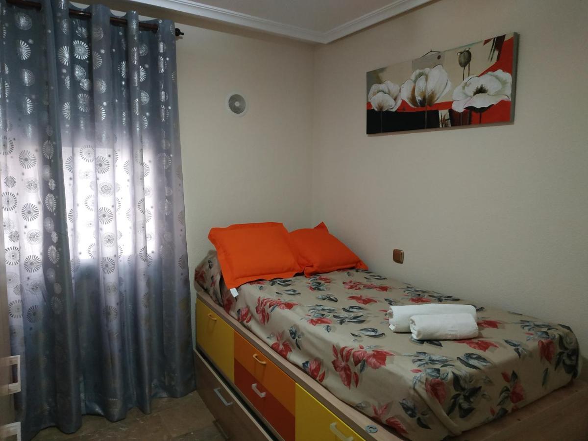 Apartamentos Deluxe San Julian Torrevieja Dış mekan fotoğraf