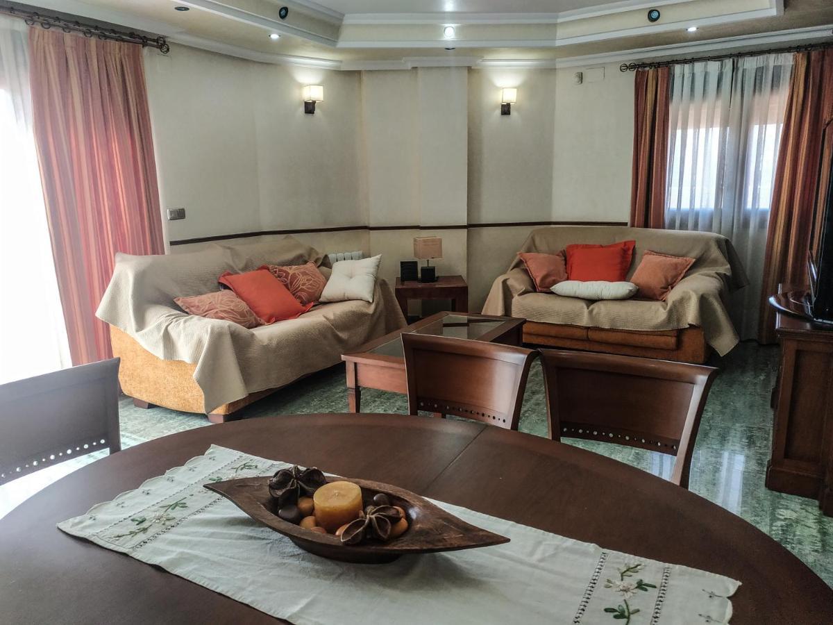 Apartamentos Deluxe San Julian Torrevieja Dış mekan fotoğraf