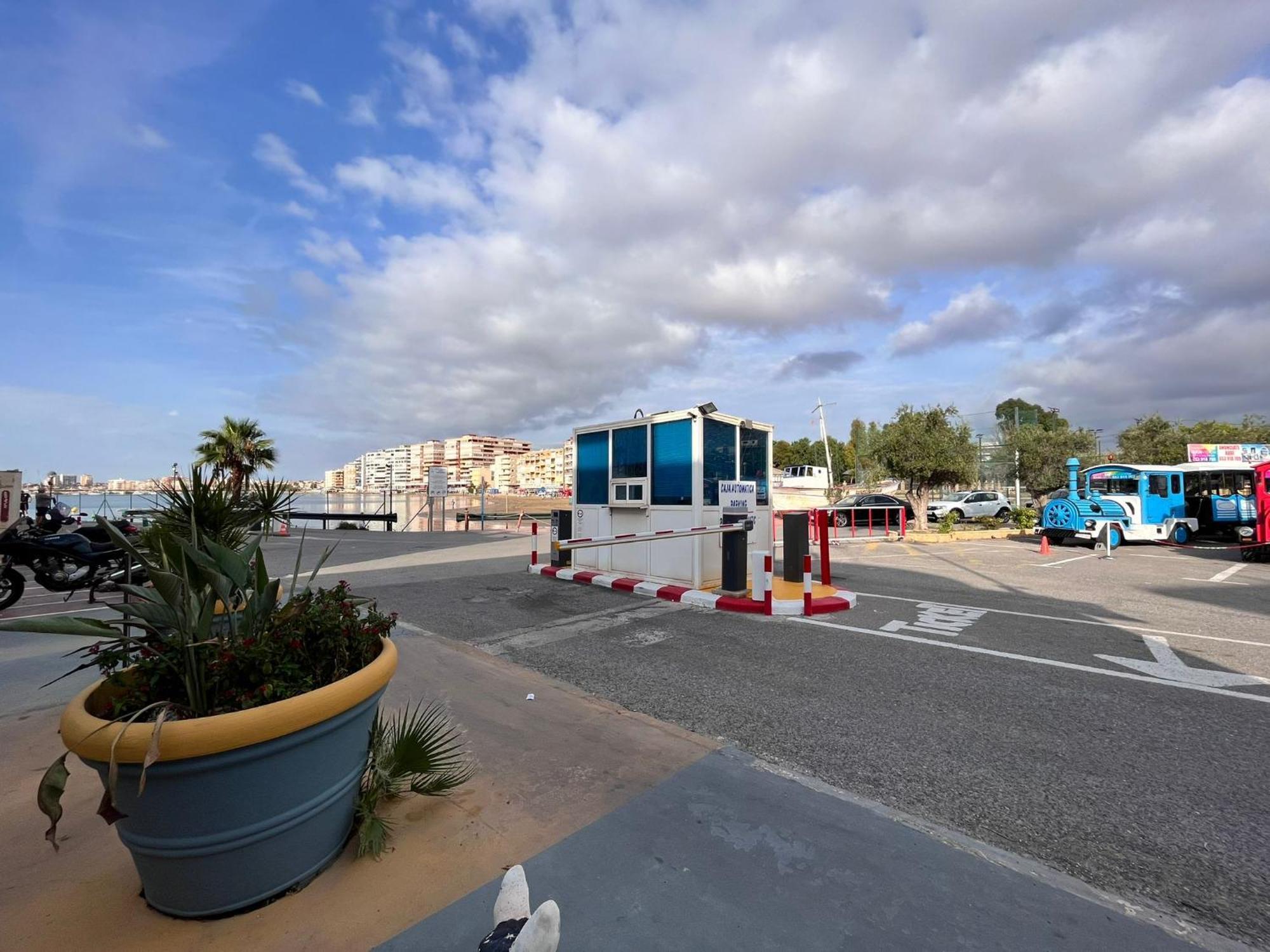Apartamentos Deluxe San Julian Torrevieja Dış mekan fotoğraf